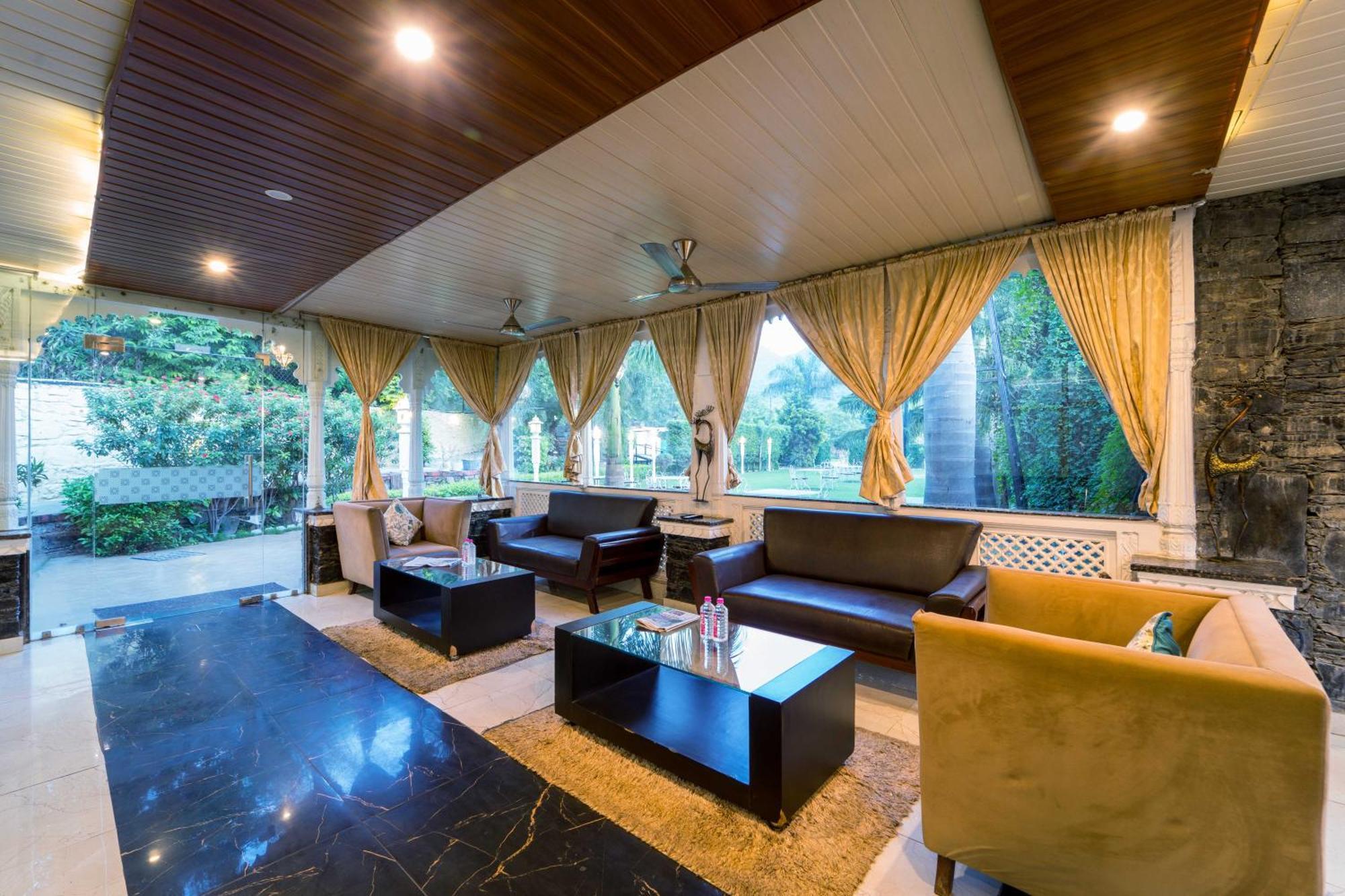 Treebo The Aravali Getaway Hotel Удайпур Екстериор снимка